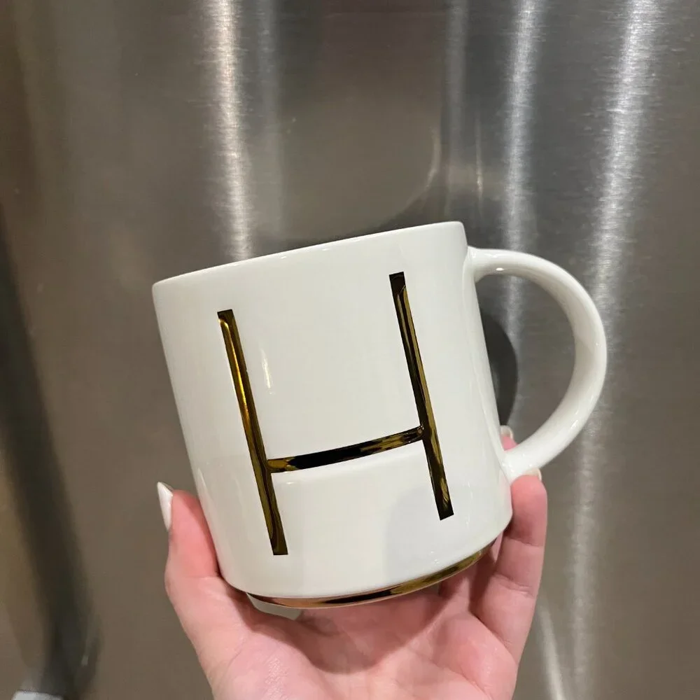 BNWT Williams Sonoma Gold Monogram Mug (Letter H)